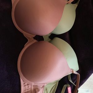 BRAND NEW VS PINK Everyday Wear T-shirt Bras